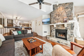 Ski In Ski Out Ground Level Townhouse With Hot Tub